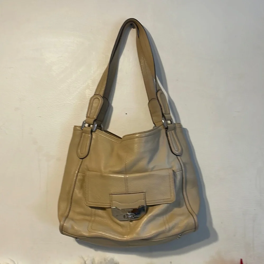 B Makowsky shoulder bag